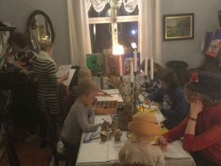 Lohjanseudun kuvataidekoulun Huvikumpu Villi Kriikunassa 19.-21.11.2019. Lohjanseudun kuvataidekoulun Huvikumpu Villi Kriikunassa 19.-21.11.2019.